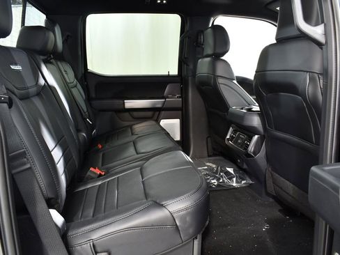 New 2026 Ford F250 Platinum image 19
