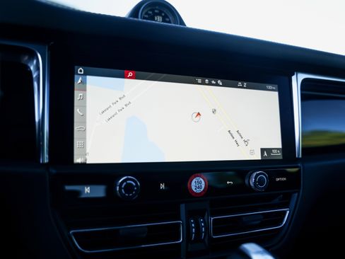 New 2026 Porsche Macan Turbo image 20