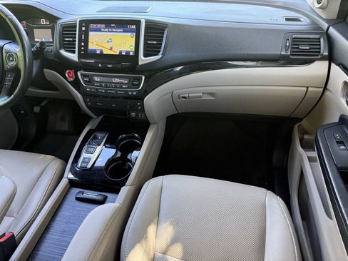 Used 2016 Honda Pilot Elite image 10