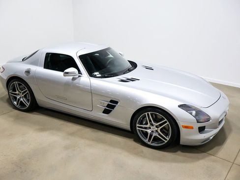 Used 2012 Mercedes-Benz SLS AMG Coupe image 56