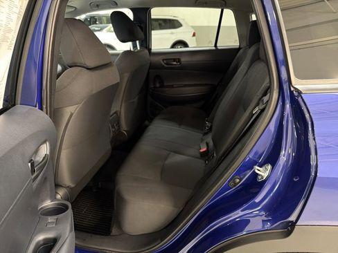 Used 2025 Toyota Corolla Cross LE AWD/4WD image 21