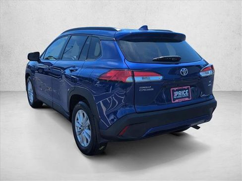 Used 2024 Toyota Corolla Cross LE AWD/4WD image 8