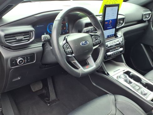 Certified 2023 Ford Explorer ST w/ Technology Package AWD/4WD image 16