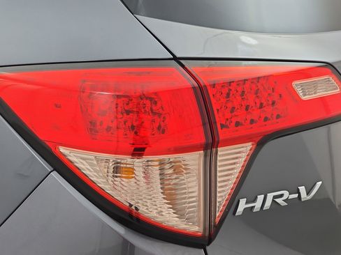 Used 2017 Honda HR-V EX image 33