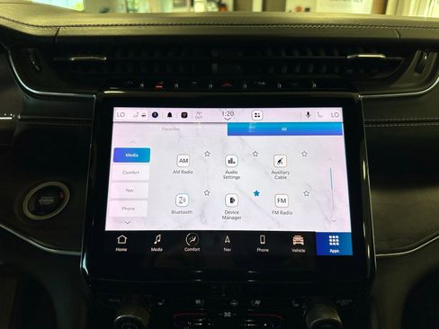 Used 2021 Jeep Grand Cherokee L Overland w/ Luxury Tech Group IV image 31