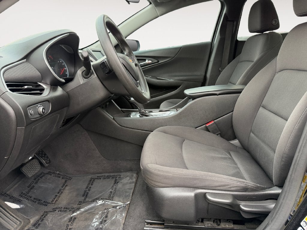 Used 2017 Chevrolet Malibu LS FWD image 6