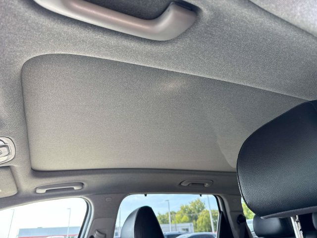 Used 2019 Hyundai Santa Fe Limited FWD image 23
