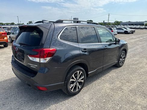 Used 2019 Subaru Forester Limited w/ Popular Package #3 AWD/4WD image 3