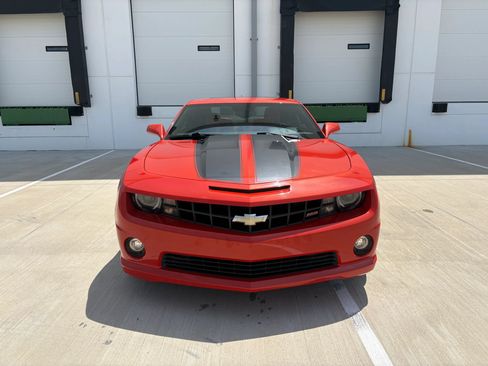 Used 2010 Chevrolet Camaro SS w/ RS Package RWD image 7