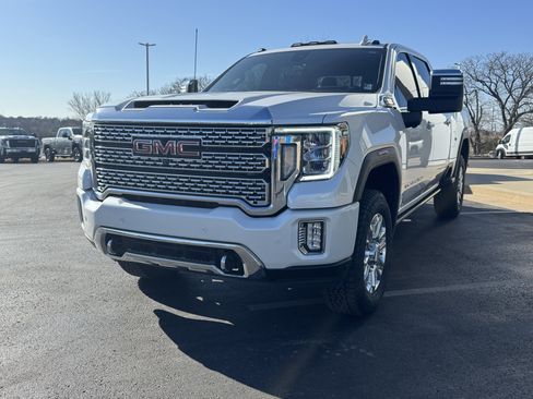 Used 2021 GMC Sierra 2500 Denali w/ Denali Ultimate Package image 2