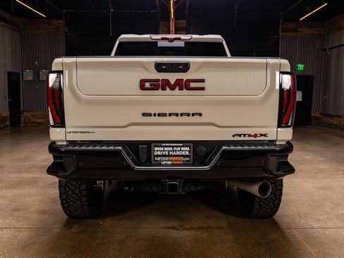 Used 2026 GMC Sierra 2500 AT4X AWD/4WD image 6