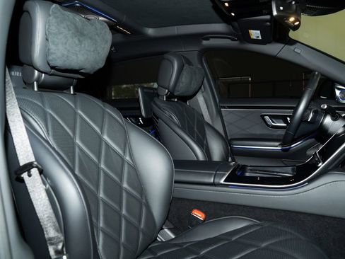 Certified 2022 Mercedes-Benz Maybach S 580 4MATIC image 57