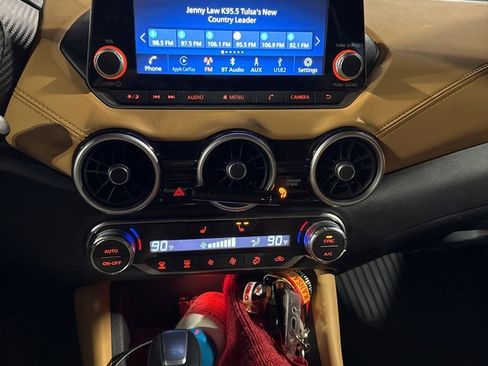 Used 2021 Nissan Sentra SV w/ SV Premium Package image 21