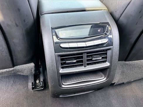 Used 2023 Cadillac XT5 Premium Luxury image 10