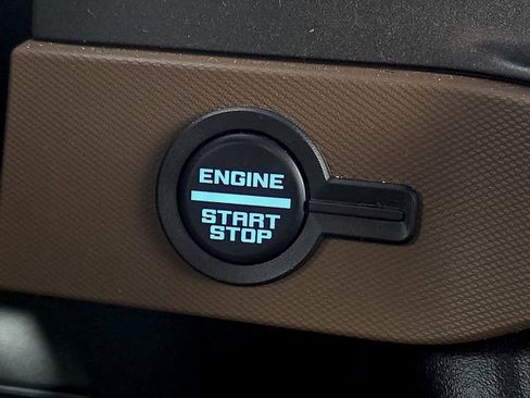 Used 2024 Ford Bronco Outer Banks AWD/4WD image 25