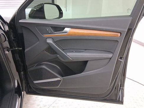 Used 2024 Audi Q5 e Prestige image 35