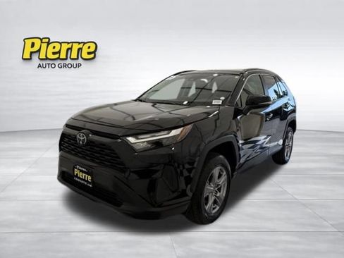 Used 2025 Toyota RAV4 XLE FWD image 1