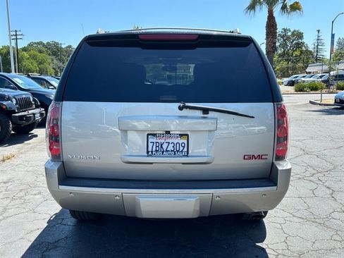 Used 2014 GMC Yukon Denali image 4