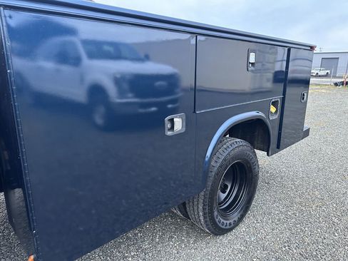 Used 2015 Ford F350 XL w/ Trailer Tow Package image 9