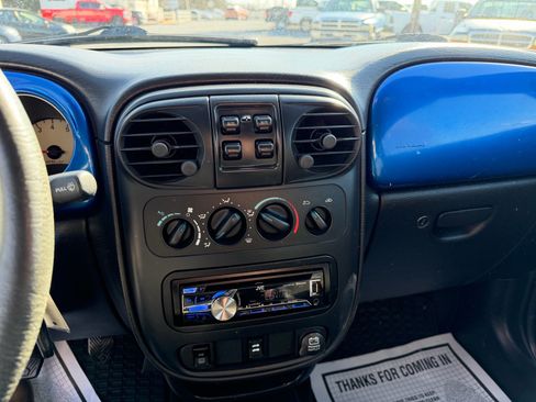 Used 2005 Chrysler PT Cruiser Convertible FWD image 14