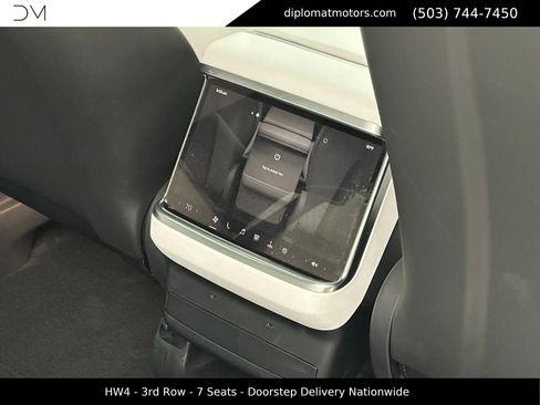 Used 2023 Tesla Model X image 25