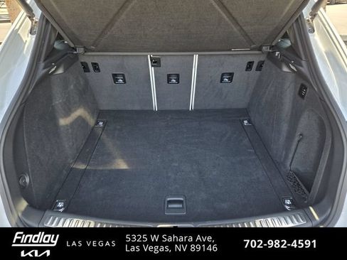 Used 2022 Porsche Macan S AWD/4WD image 17
