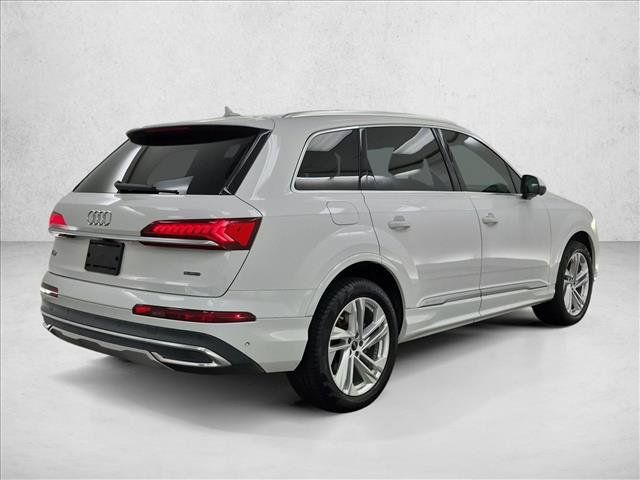 Used 2023 Audi Q7 2.0T Premium w/ Convenience Package AWD/4WD image 5