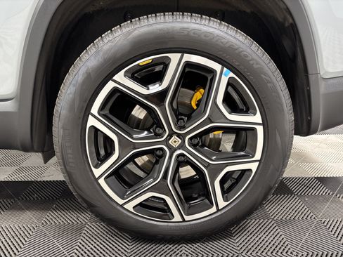 Used 2023 Rivian R1S Launch Edition AWD/4WD image 10