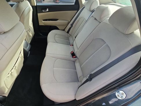 Used 2016 Kia Optima LX image 18