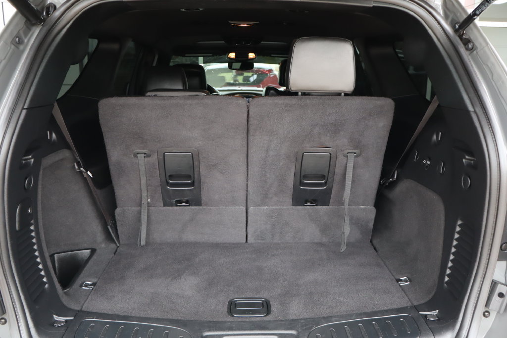 Used 2019 Dodge Durango R/T w/ Blacktop Package AWD/4WD image 11