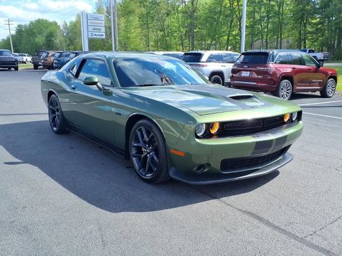 Used 2023 Dodge Challenger R/T w/ Blacktop Package RWD image 4