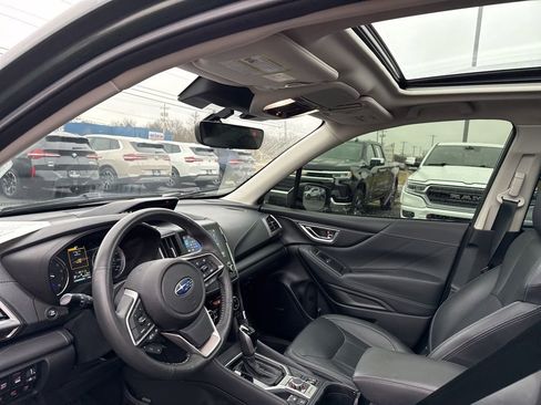 Used 2023 Subaru Forester Touring image 12