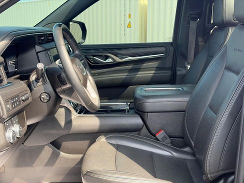 Used 2023 GMC Yukon Denali AWD/4WD image 21