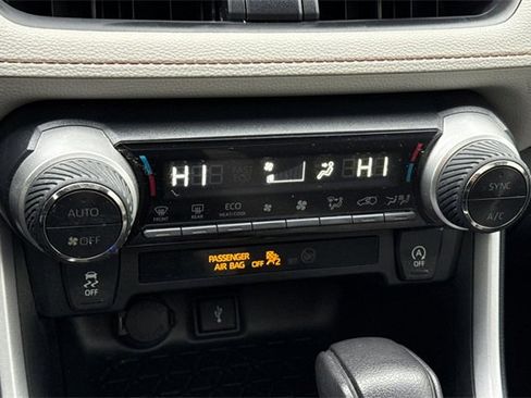 Used 2020 Toyota RAV4 XLE image 26