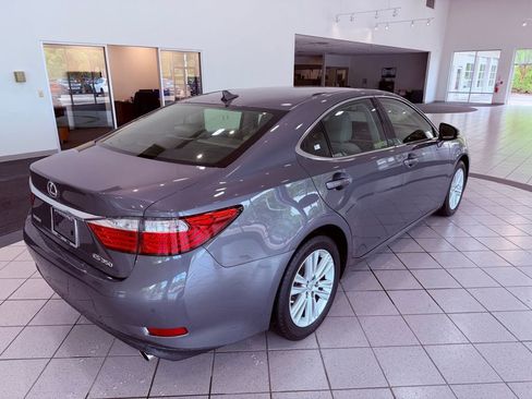 Used 2014 Lexus ES 350 w/ Premium Package image 13