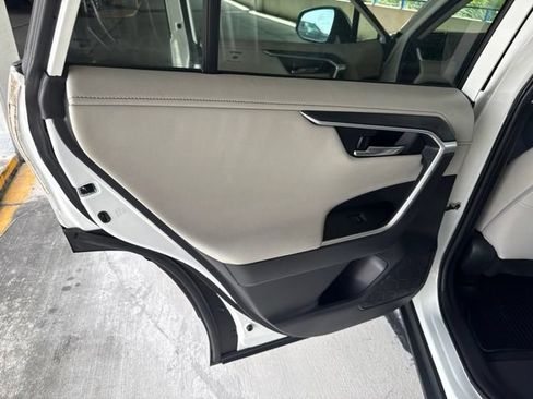 Used 2021 Toyota RAV4 Limited FWD image 14