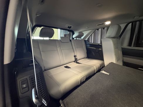 Used 2024 Toyota Sequoia Limited AWD/4WD image 38