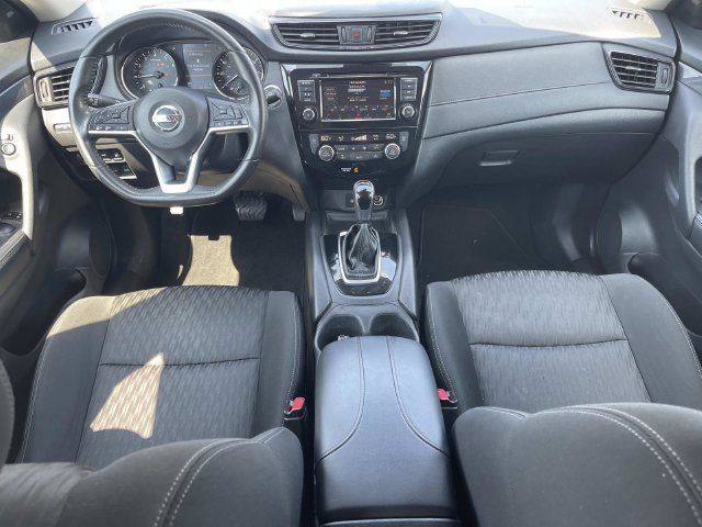 Used 2020 Nissan Rogue SV FWD image 16