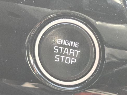 Used 2024 Kia Seltos S image 33