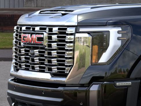 New 2026 GMC Sierra 3500 Denali AWD/4WD image 13