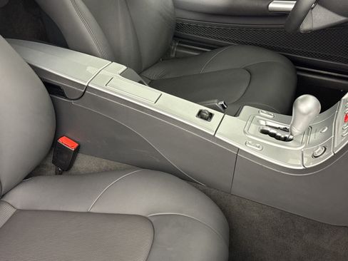 Used 2004 Chrysler Crossfire Coupe RWD image 32