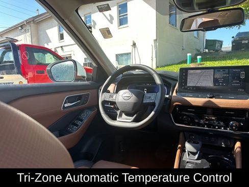 Used 2026 Nissan Rogue Platinum w/ Platinum Premium Package AWD/4WD image 8