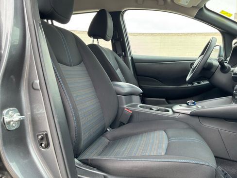 Used 2024 Nissan Leaf S FWD image 21