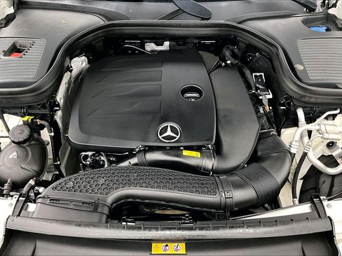 Used 2023 Mercedes-Benz GLC 300 4MATIC Coupe image 9
