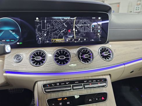 Used 2022 Mercedes-Benz E 450 Coupe image 17