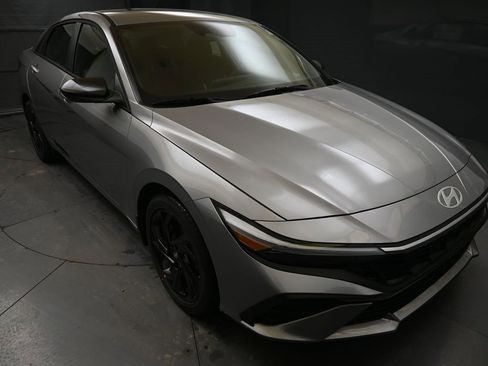 New 2026 Hyundai Elantra Sport image 4