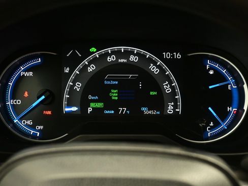 Used 2024 Toyota RAV4 XLE AWD/4WD image 24