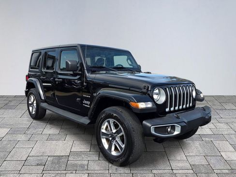 Used 2022 Jeep Wrangler Unlimited Sahara AWD/4WD image 1