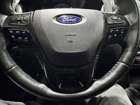 Used 2018 Ford Explorer XLT w/ Equipment Group 202A image 12