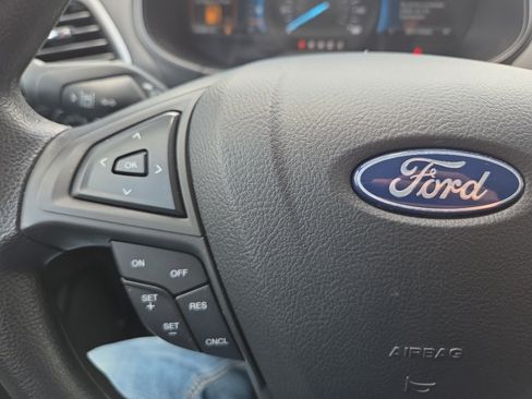 Used 2024 Ford Edge SE w/ Black Appearance Package AWD/4WD image 32